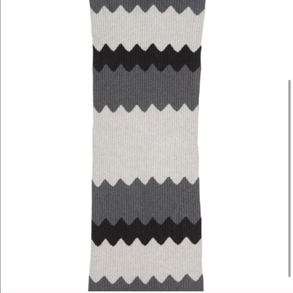 NWT Halogen Cashmere Chevron Scarf - Picture 3 of 6